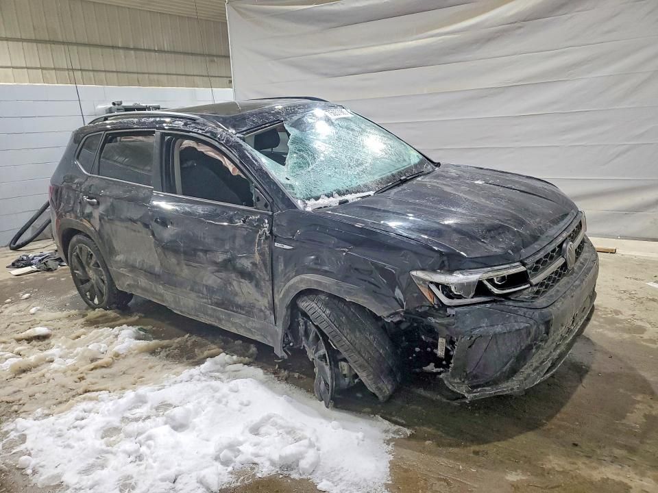 2024 Volkswagen Taos se