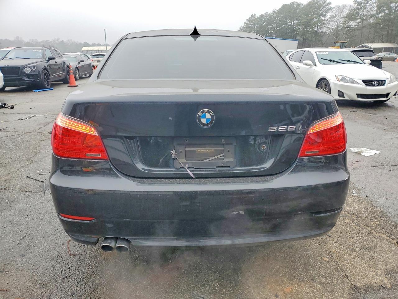 2010 BMW 528 i