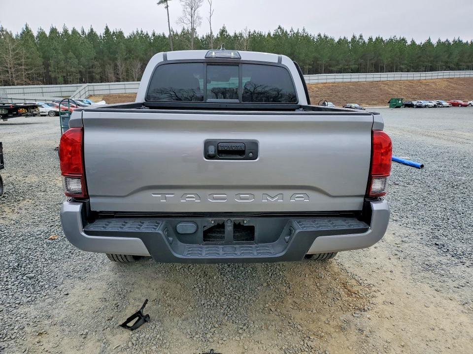 2018 Toyota Tacoma SR