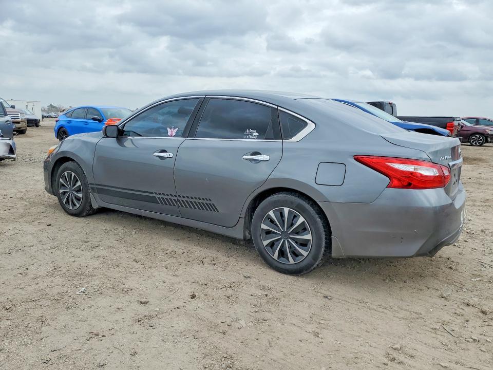 2017 Niss Altima 2.5