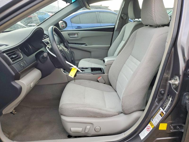 2016 Toyota Camry le