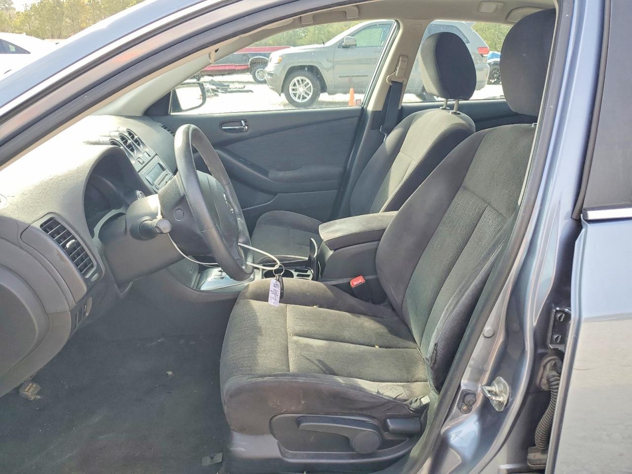 2011 Nissan Altima Base