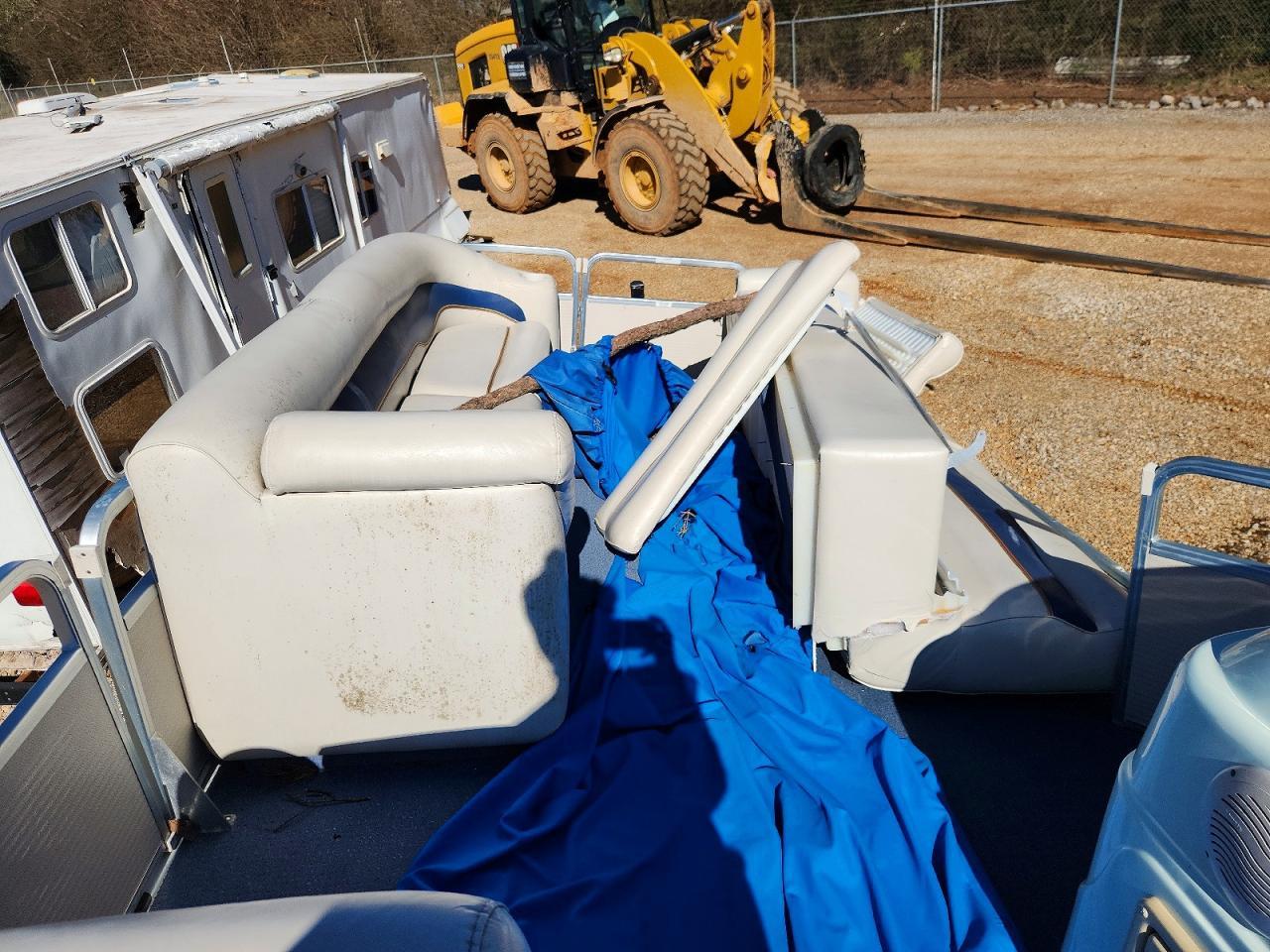 2004 Premier Pontoon