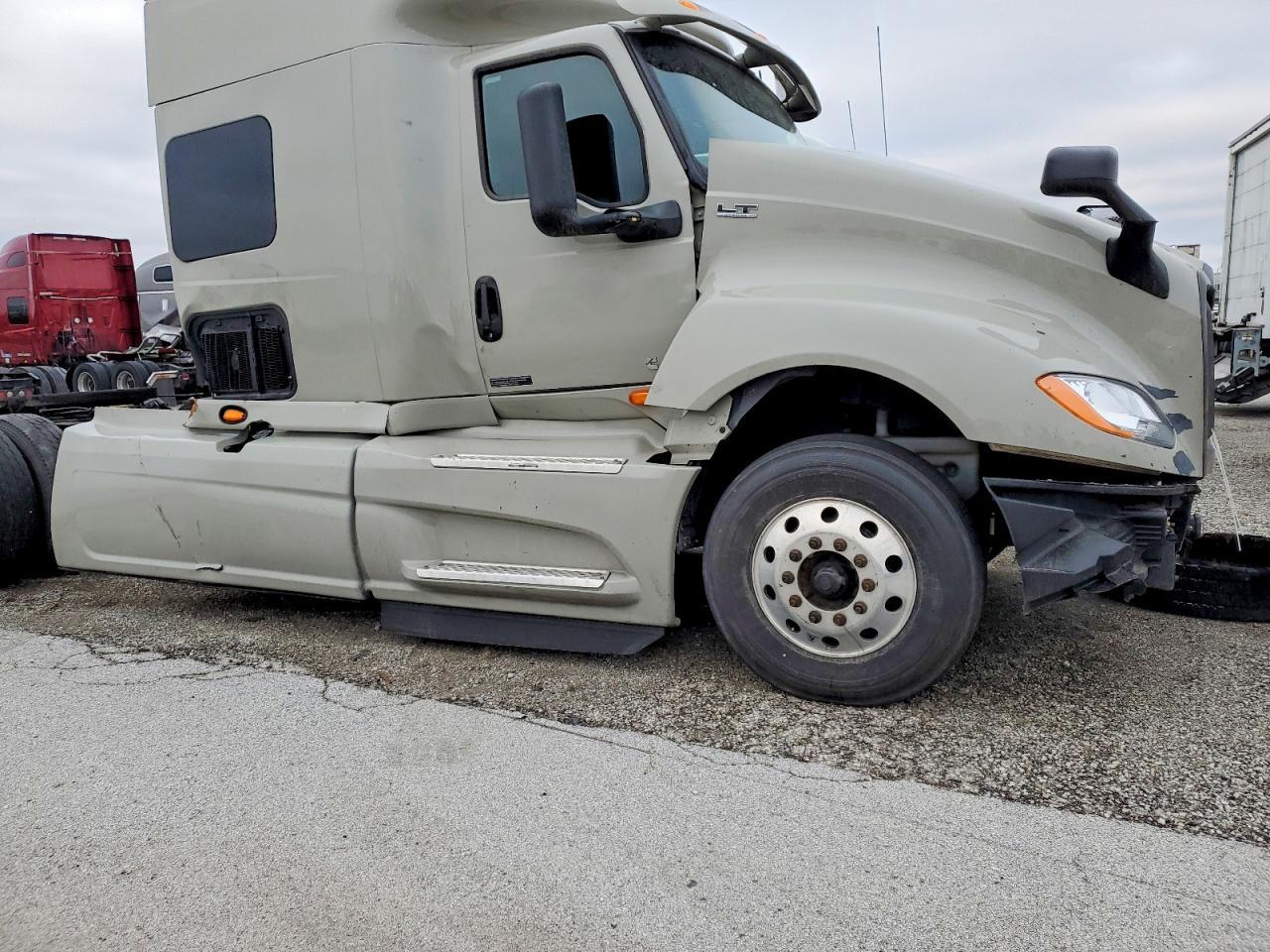 2023 International LT625