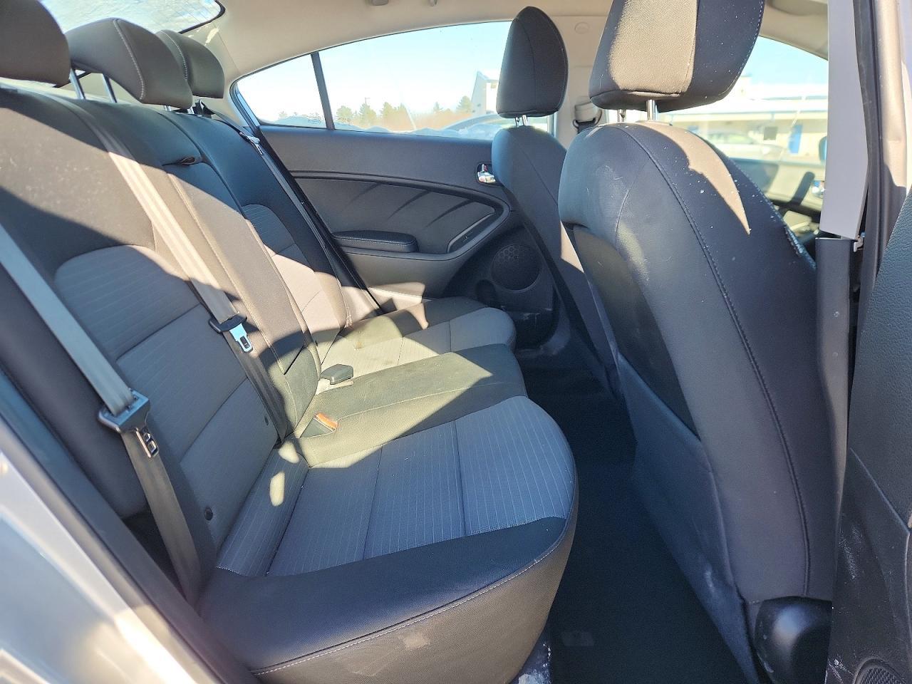 2016 KIA Forte lx