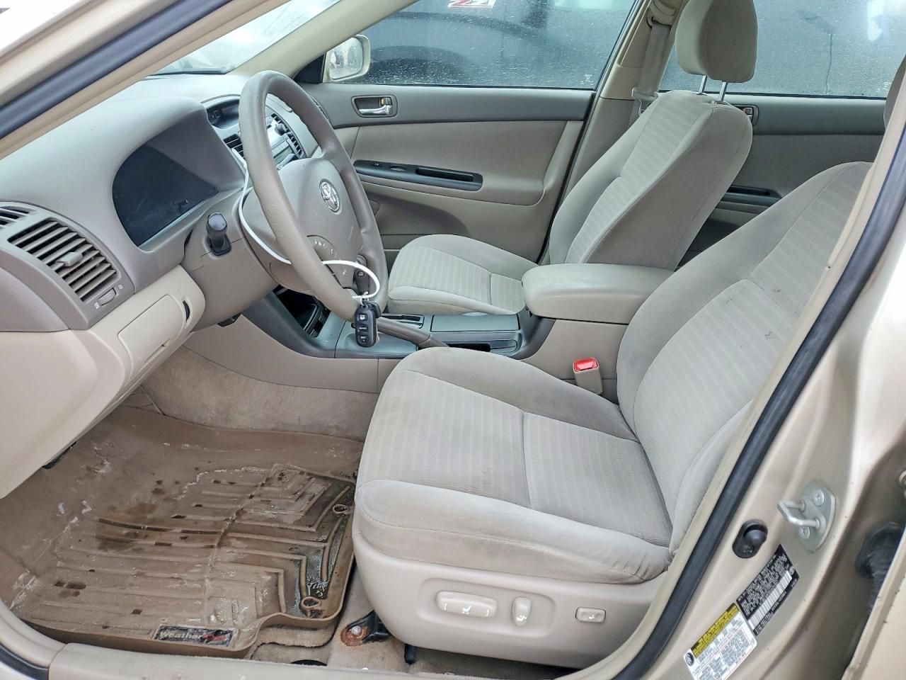 2005 Toyota Camry le