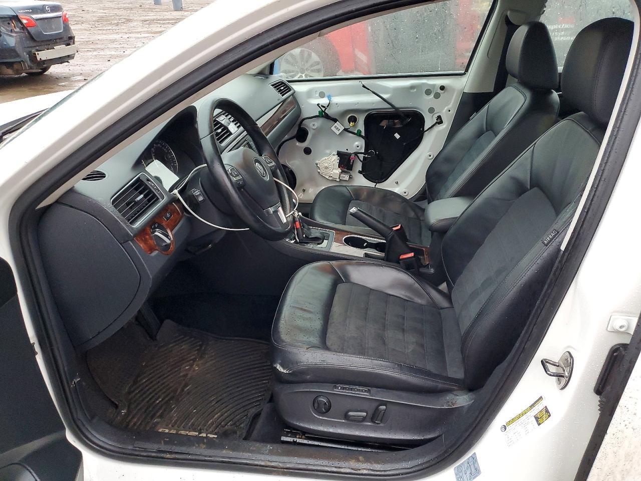 2013 Volkswagen Passat sel