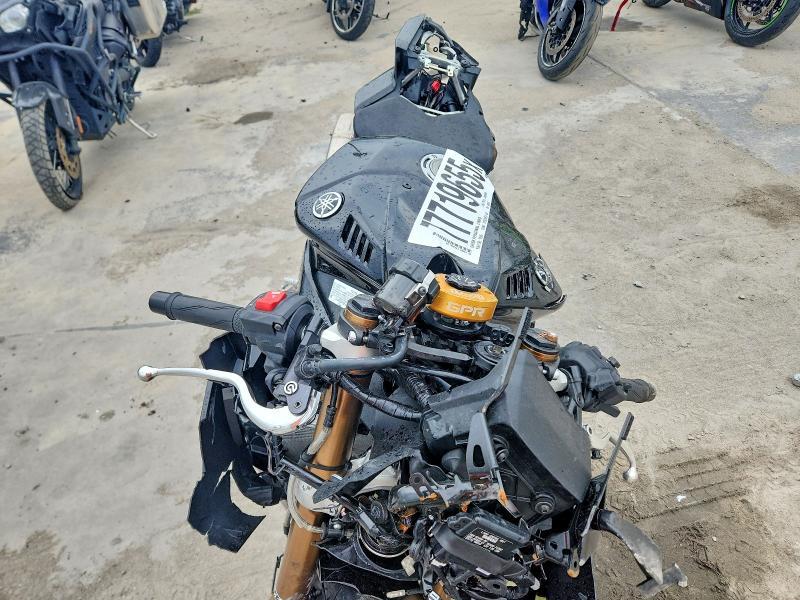 2025 Yama YZF890