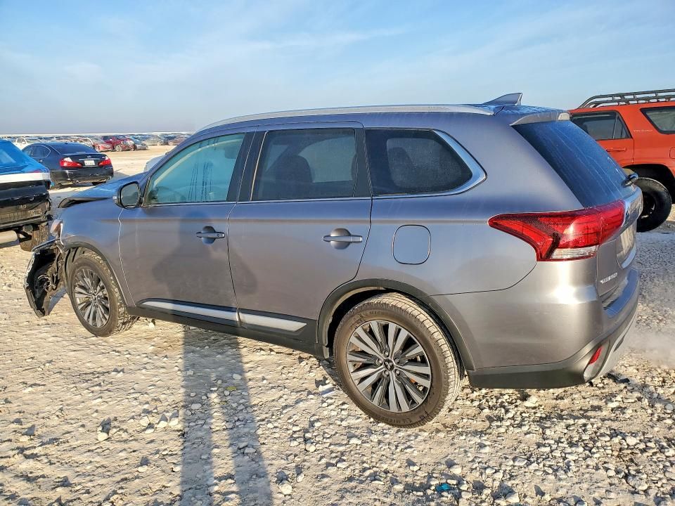 2020 Mitsubishi Outlander se