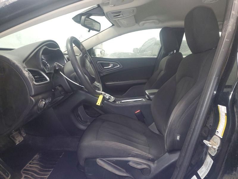 2015 Chrysler 200 lx