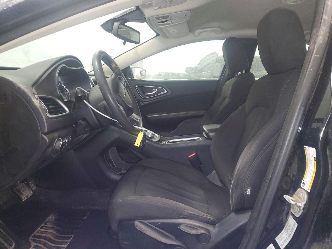 2015 Chrysler 200 lx