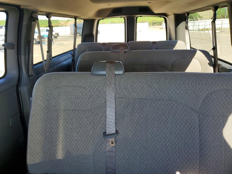 2025 GMC Savana G3500 LT