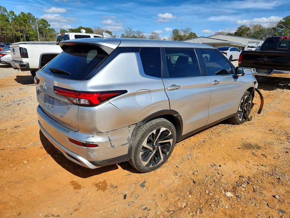 2022 Mitsubishi Outlander se