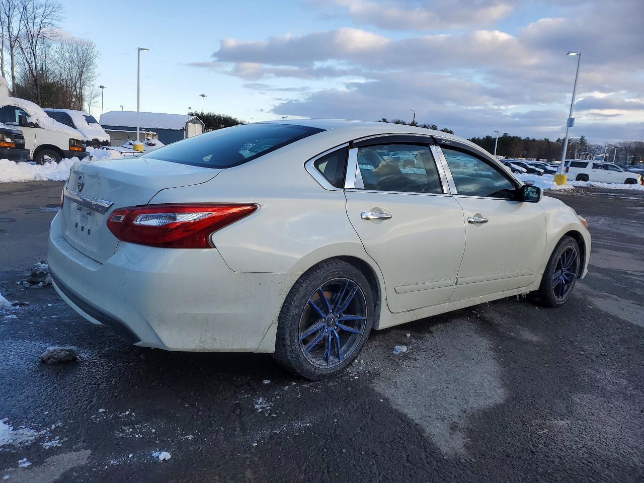 2017 Niss Altima 2.5