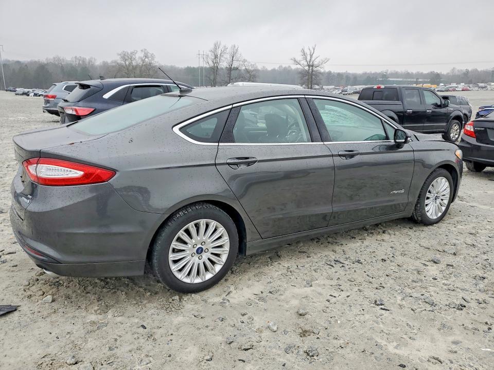 2015 Ford Fusion se Hybrid