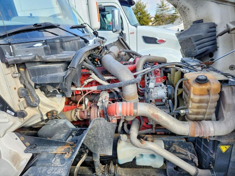 2017 International Prostar Semi Truck