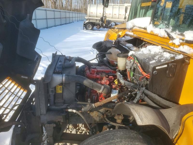 2013 C7ng 2013 Bluebird Vision-school bus