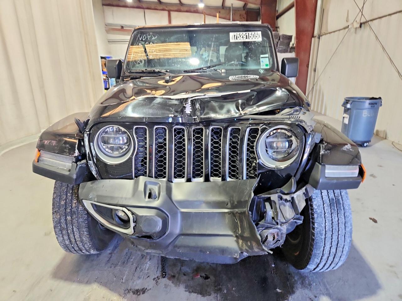 2022 Jeep Gladiator Overland