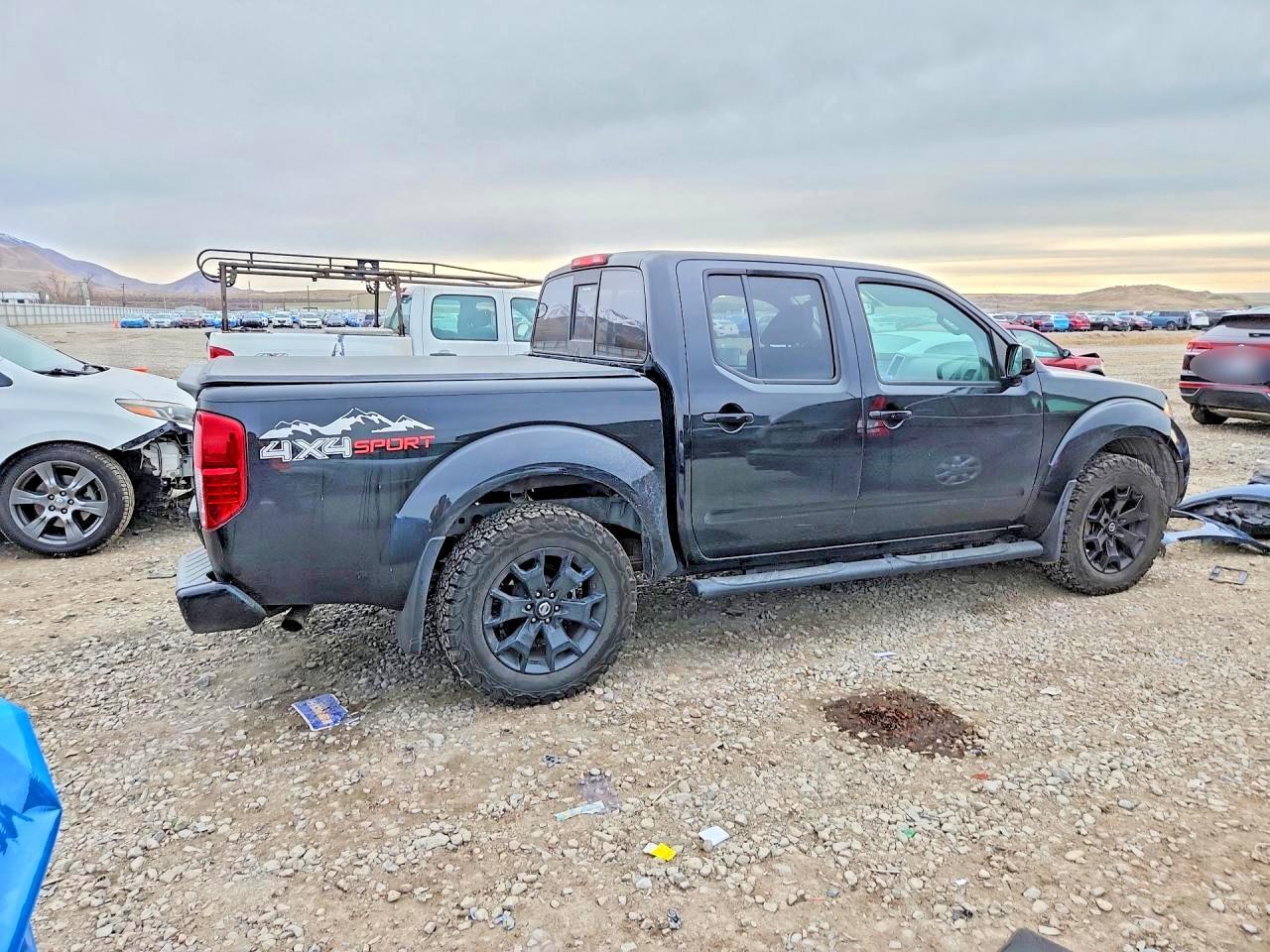 2021 Nissan Frontier SV