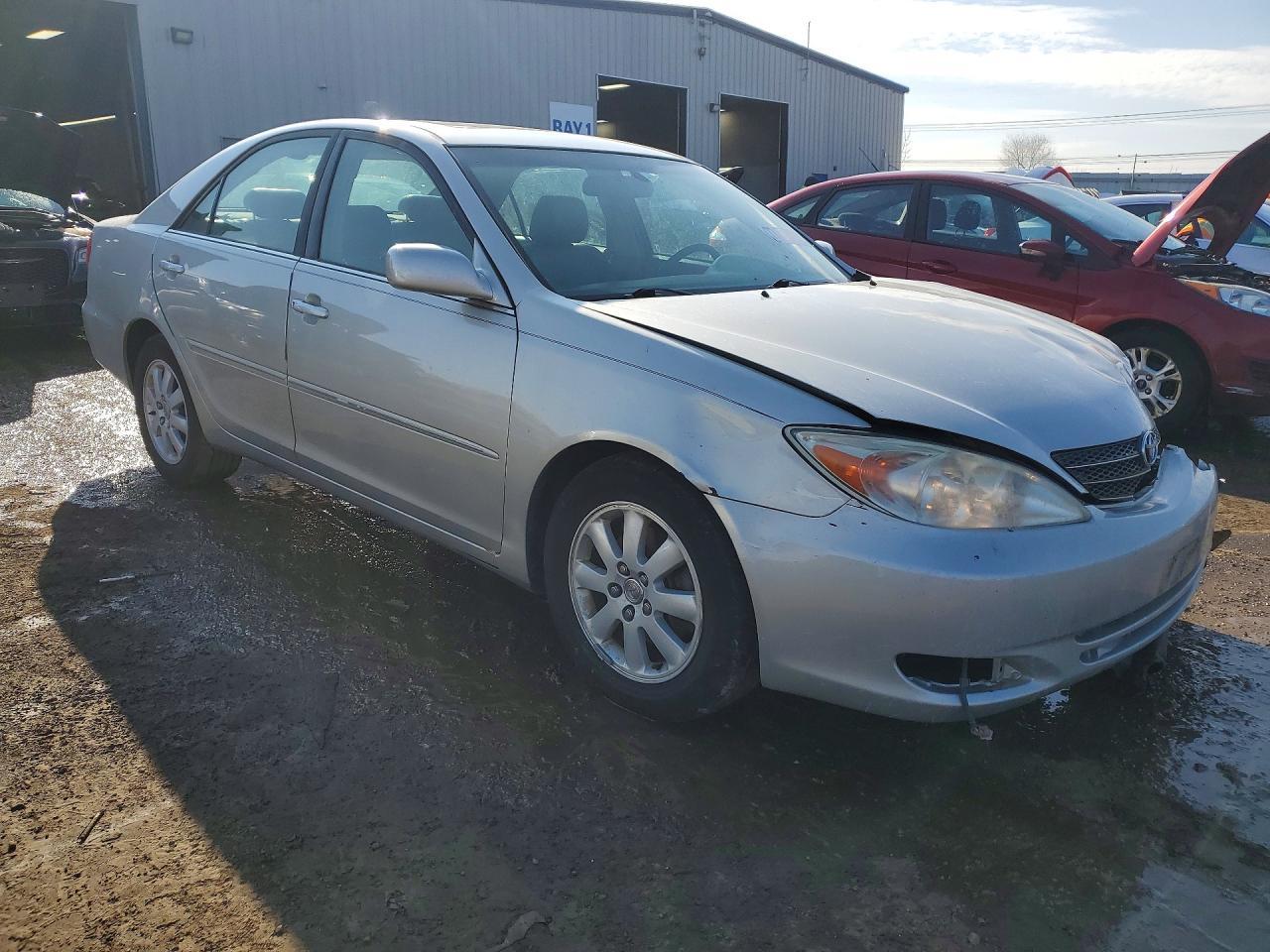 2004 Toyota Camry xle V6