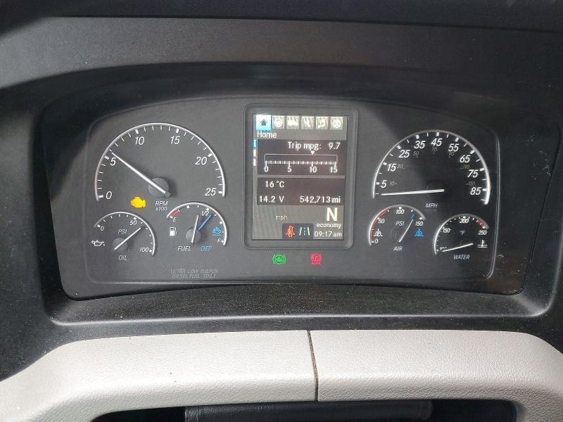 2019 Freigliner 2019 Freightliner Cascadia 116 Semi Truck