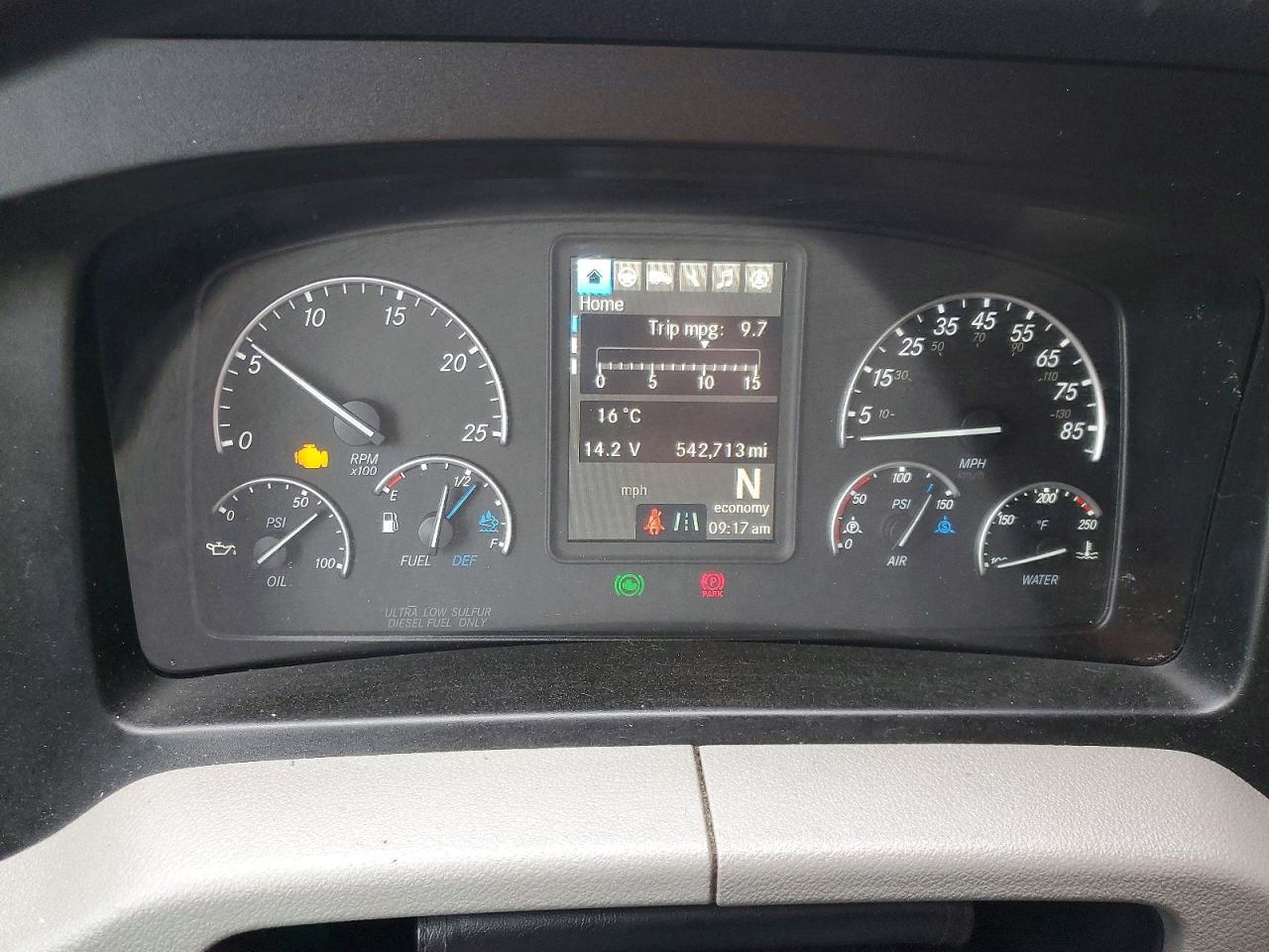 2019 Freigliner 2019 Freightliner Cascadia 116 Semi Truck