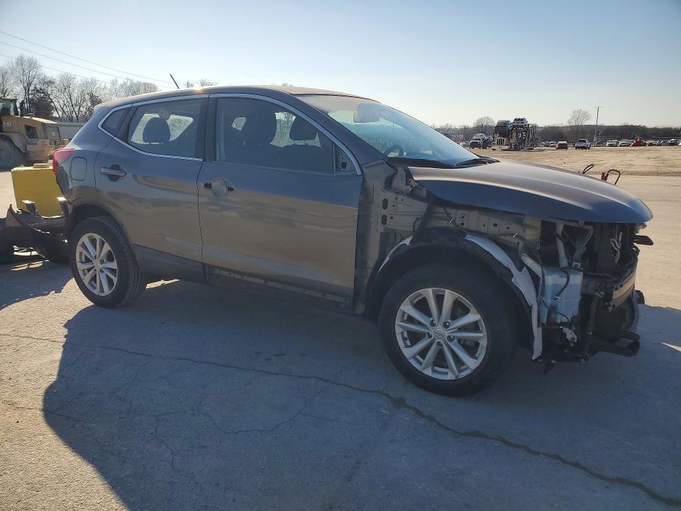 2017 Nissan Rogue Sport s