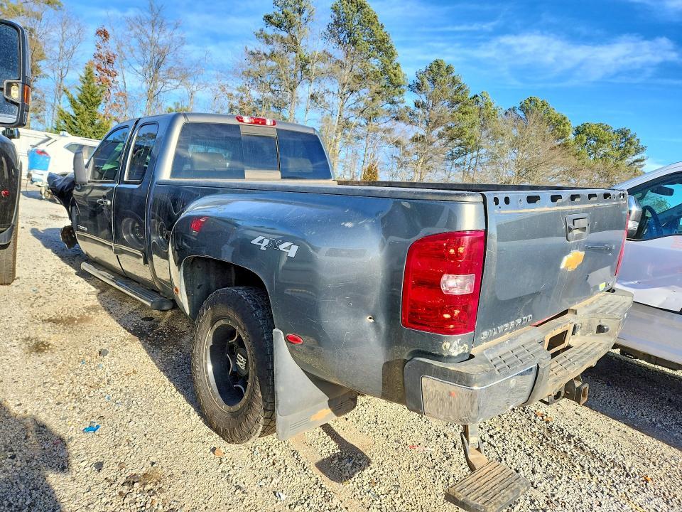 2011 Chevrolet Silverado K3500 ltz