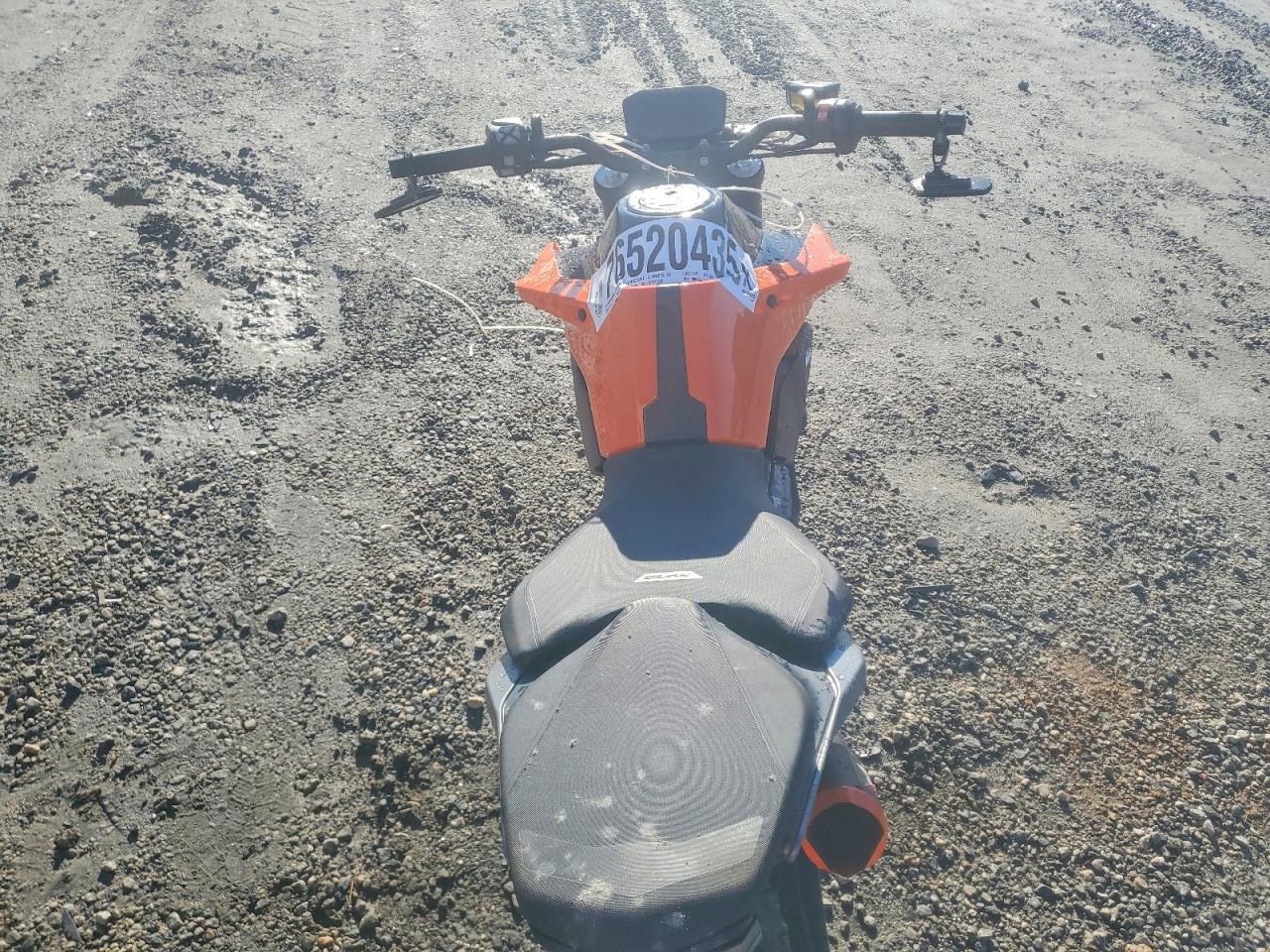 2023 KTM 790 Duke