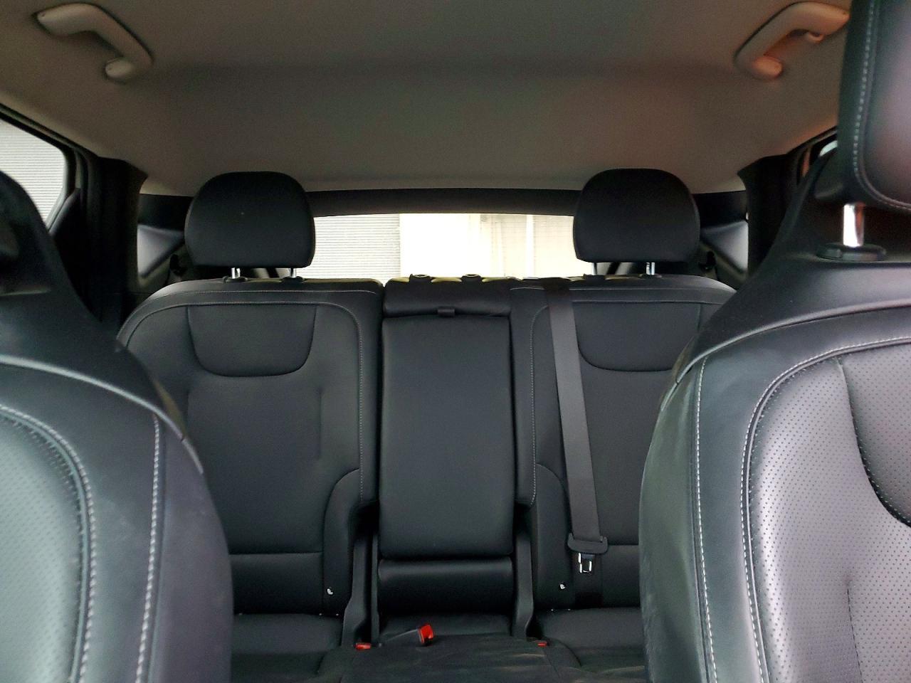 2022 KIA EV6 Light