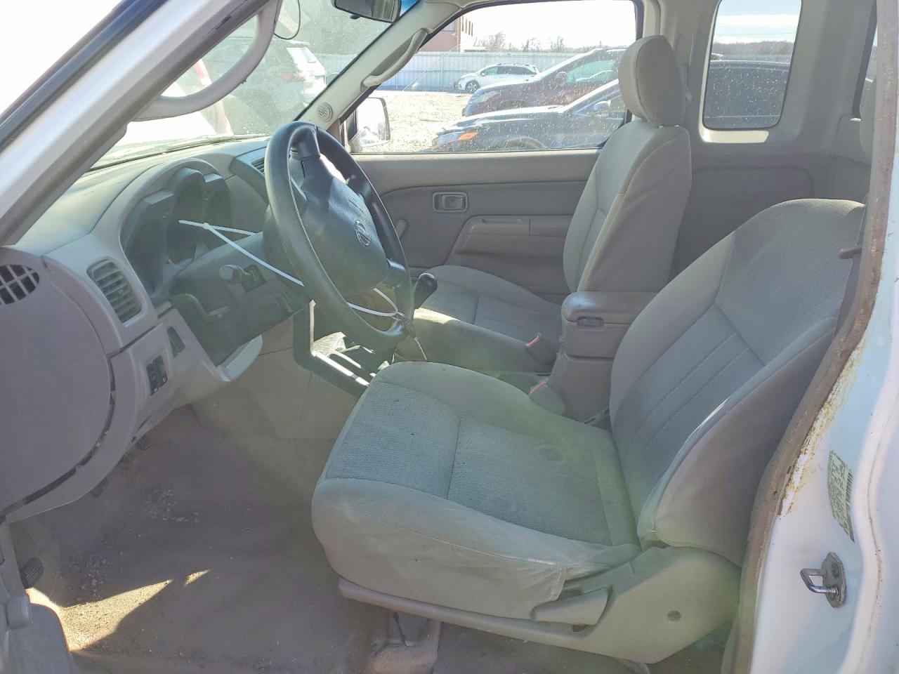 2003 Niss Frontier King cab xe