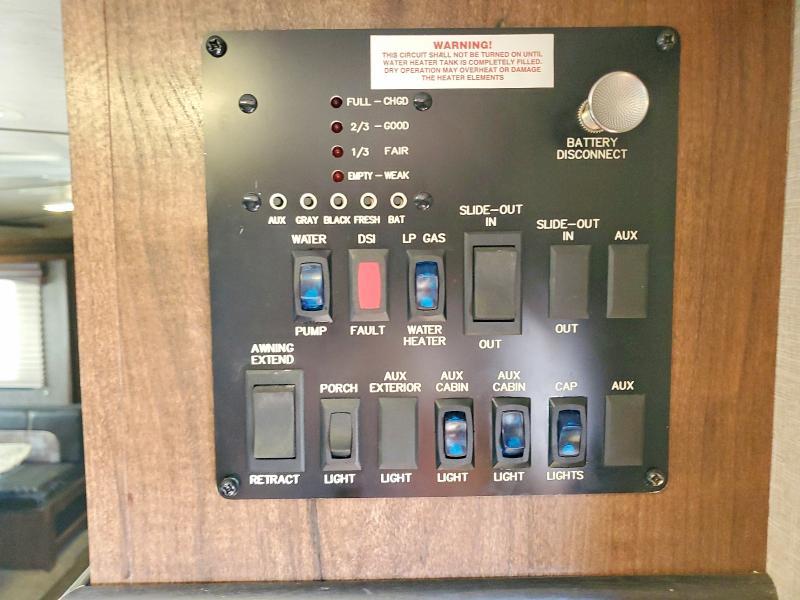 2017 Cruiser Rv SER Radiance Camper