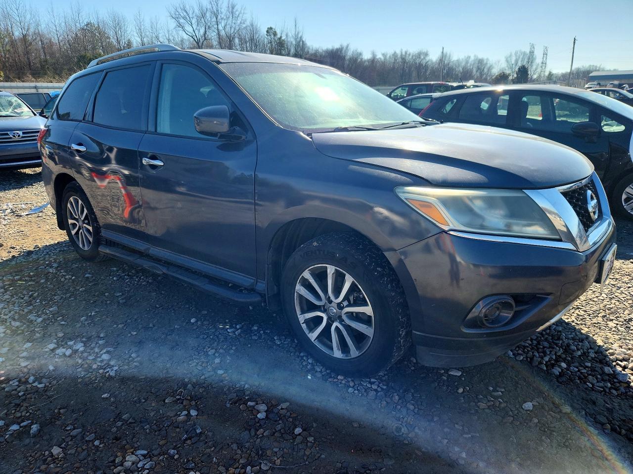 2013 Nissan Pathfinder s