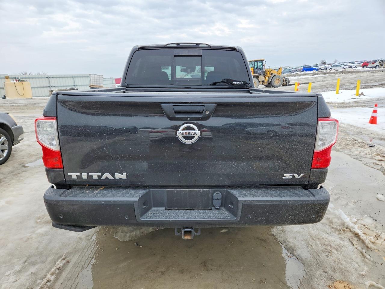 2020 Nissan Titan SV