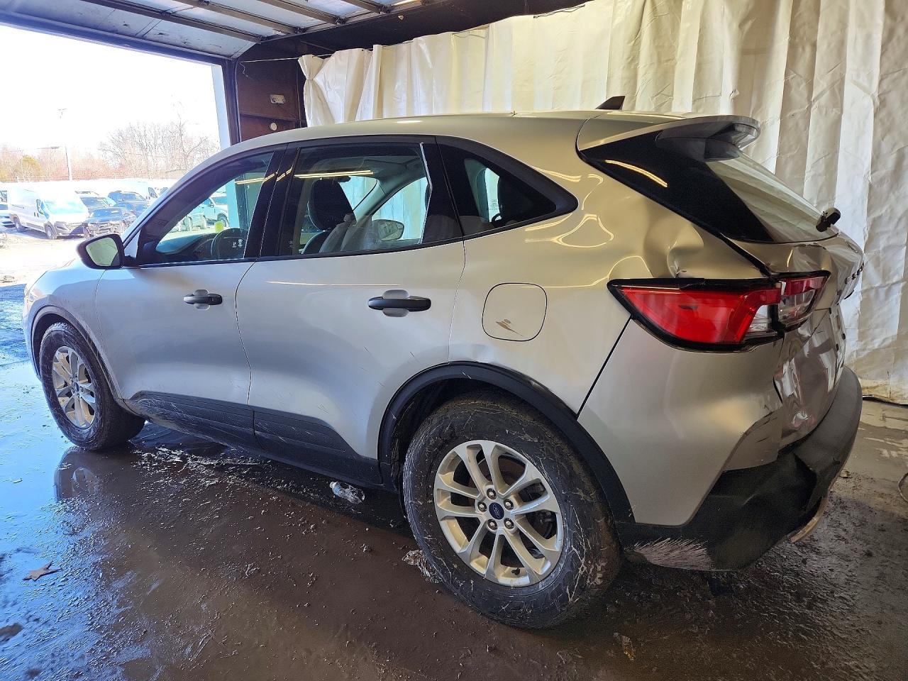 2020 Ford Escape s