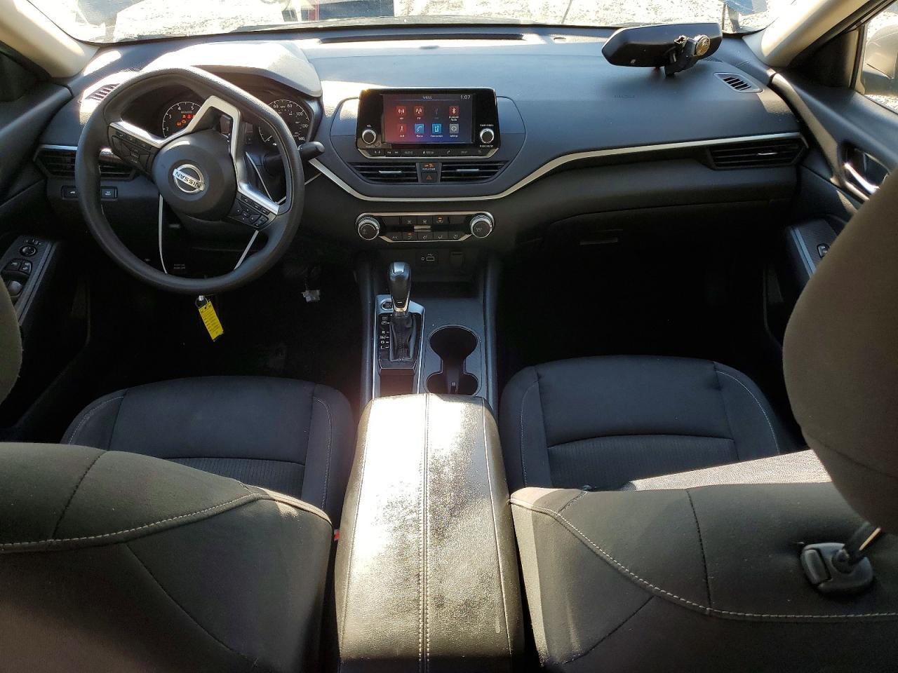 2022 Nissan Altima s