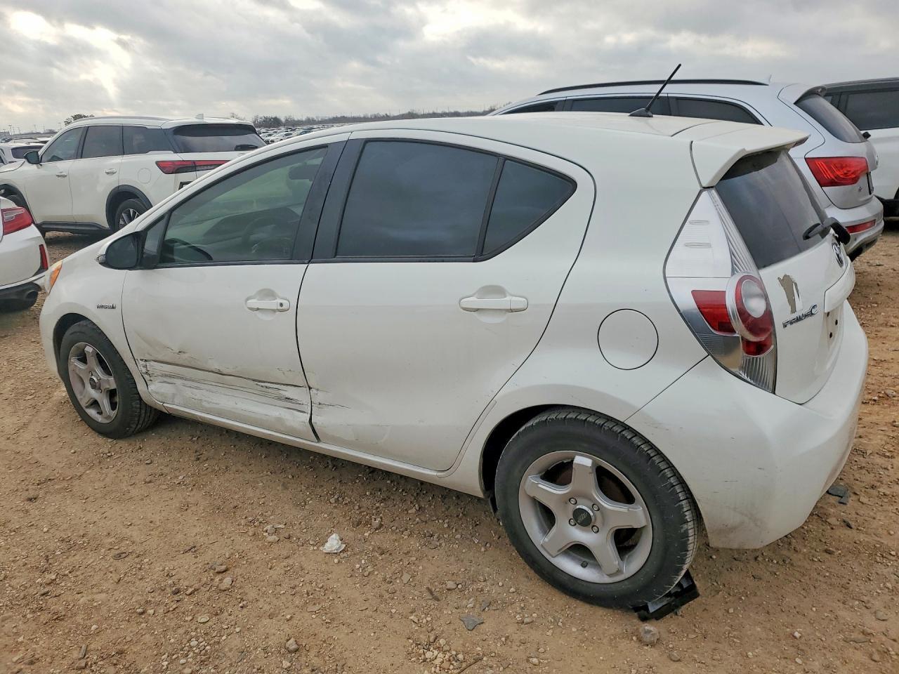 2013 Toyota Prius c one