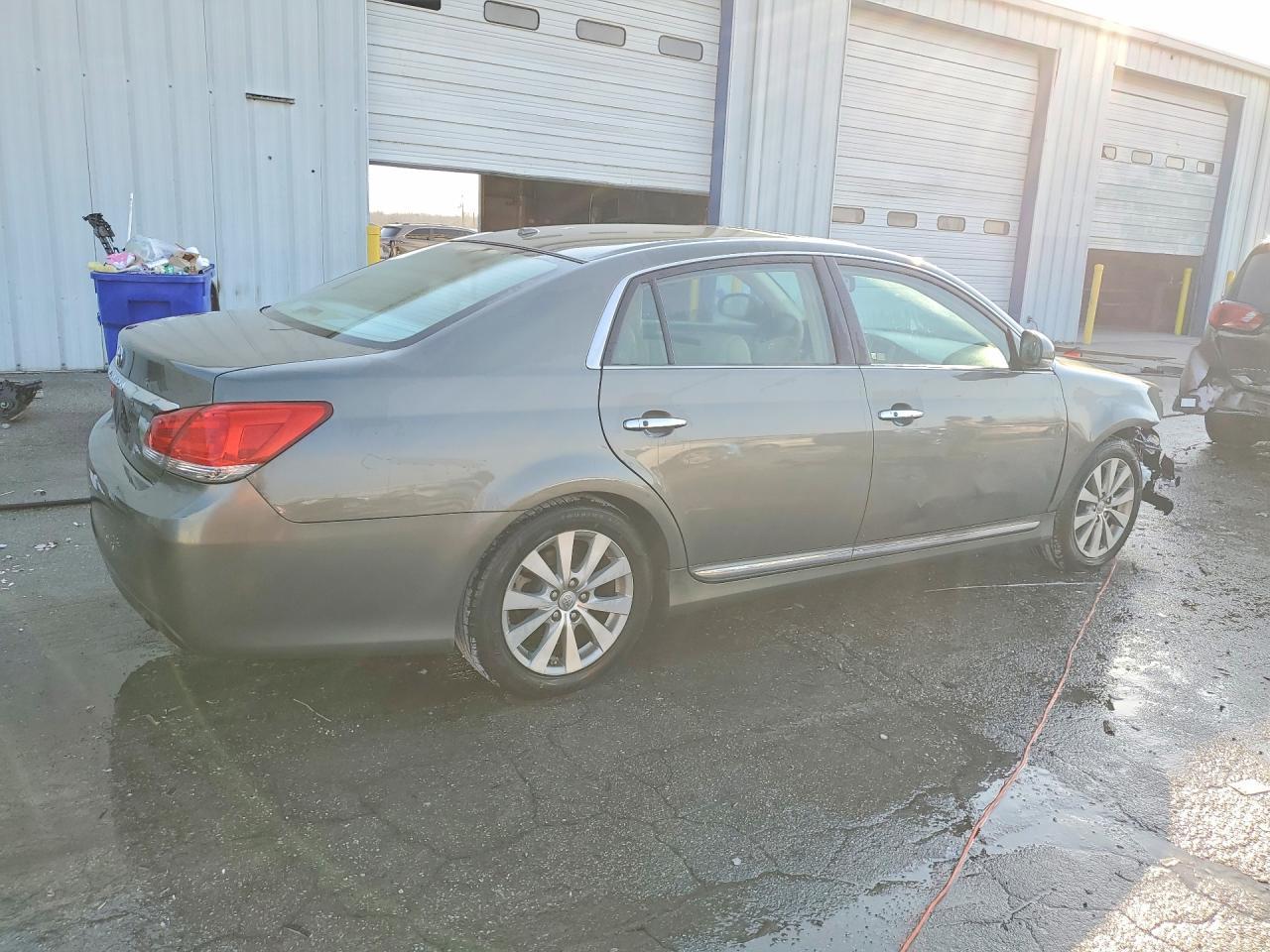 2011 Toyota Avalon Base