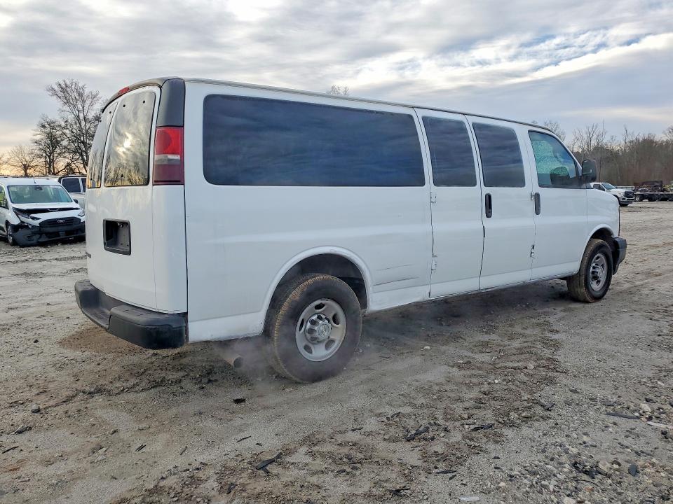 2017 Chevrolet Express G3500 ls