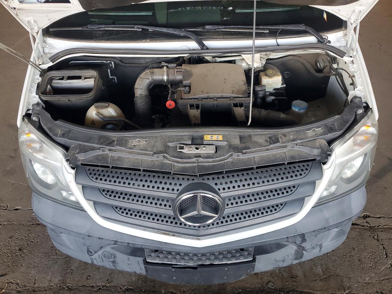 2015 Mercedes-Benz Sprinter 2500 Delivery van