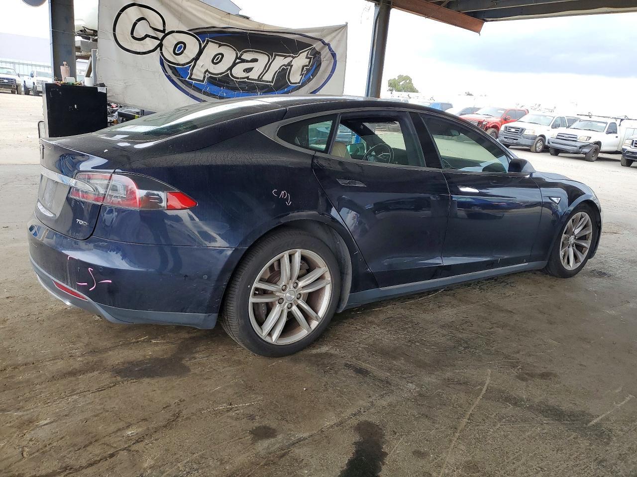 2015 Tesla Model s 70D