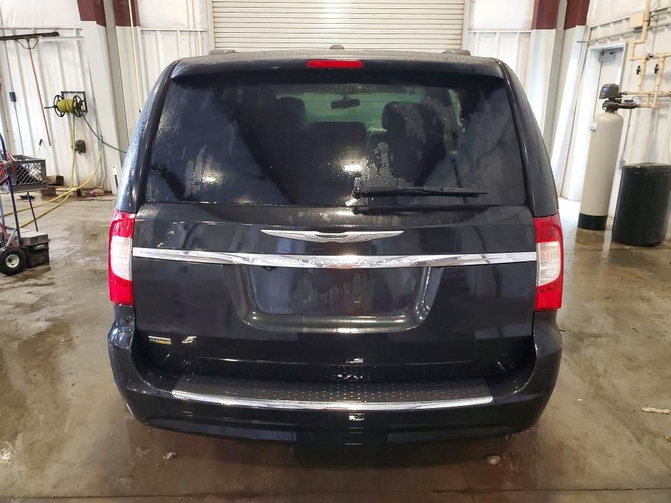 2013 Chrysler Town & Country Touring