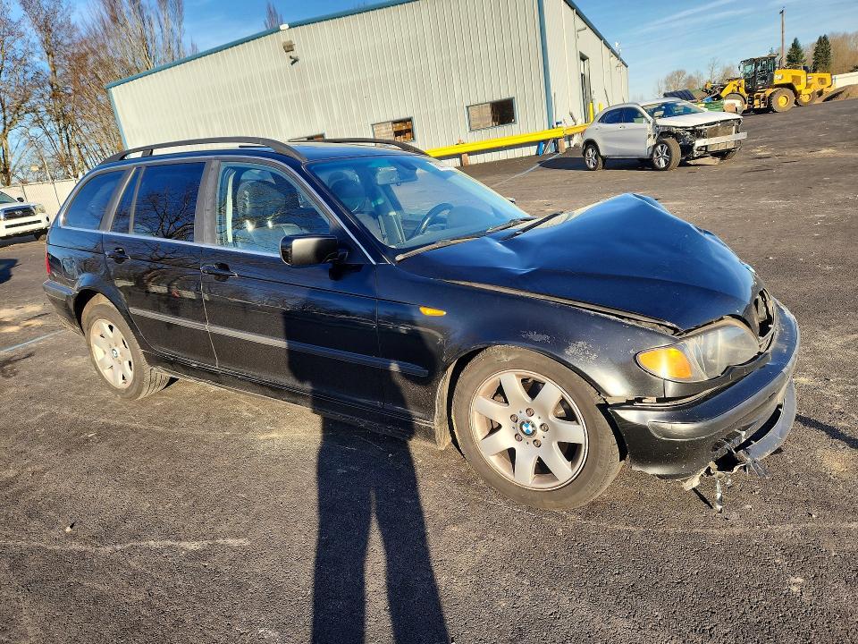 2003 BMW 325 xit