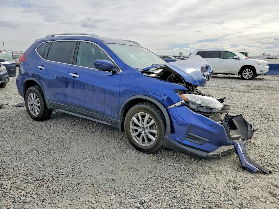 2018 Nissan Rogue sv