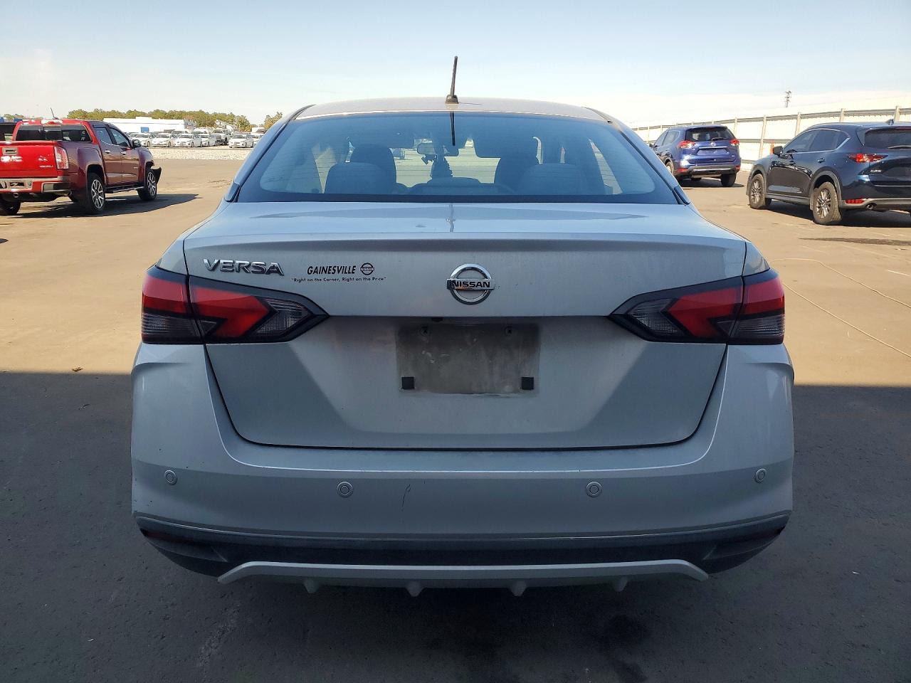 2020 Nissan Versa s