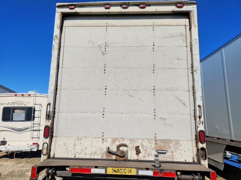 2000 International 4700 box Truck