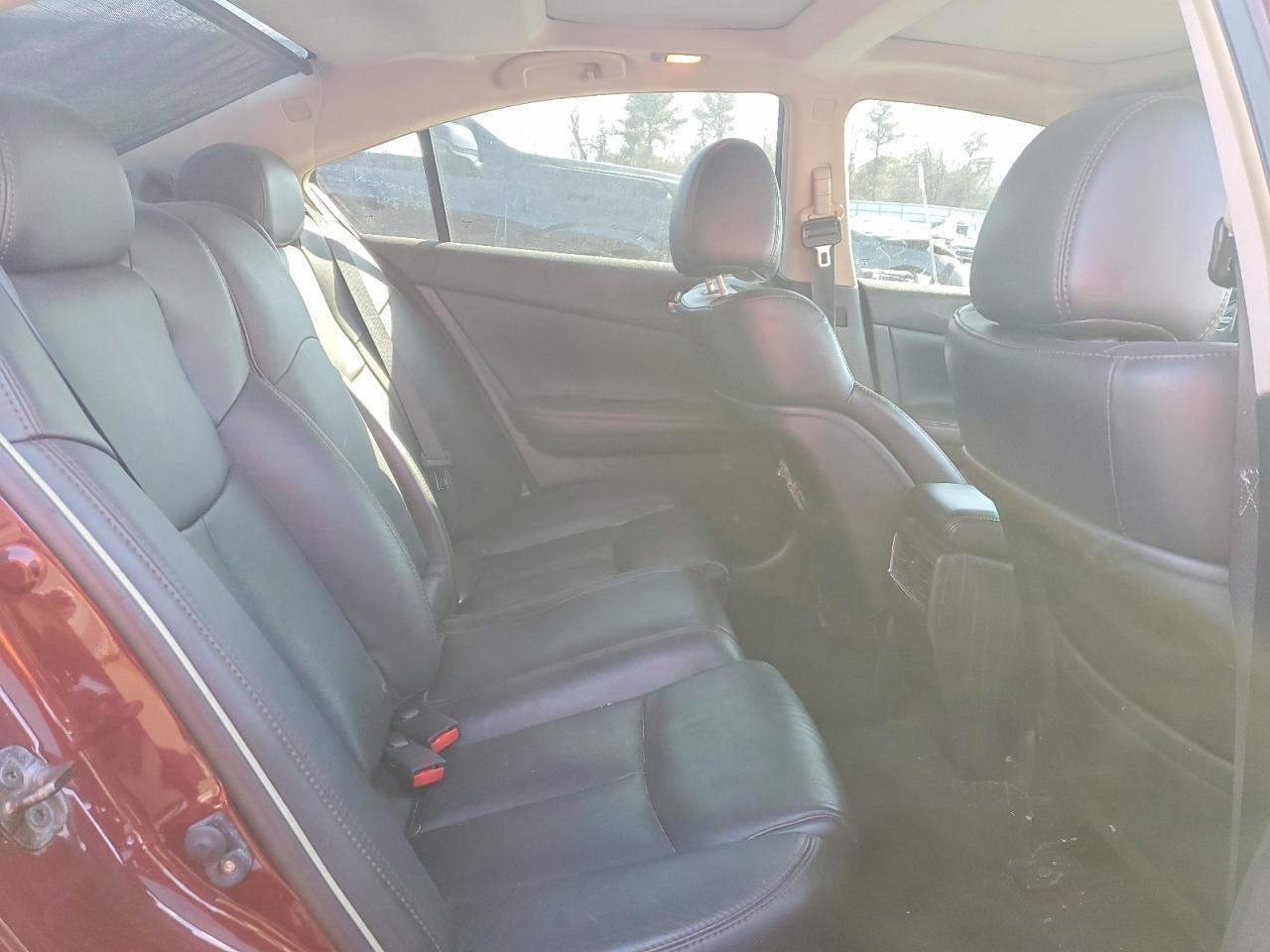 2010 Nissan Maxima s