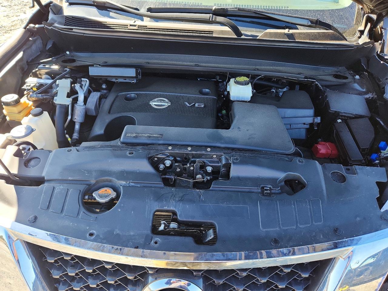 2015 Nissan Pathfinder s