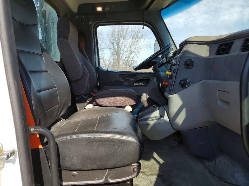 2017 Peterbilt 579 Semi Truck