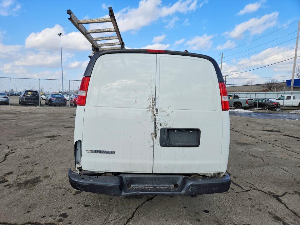 2019 Chev Express G2500